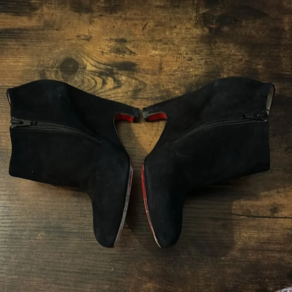 Authentic CHRISTIAN LOUBOUTIN Morphing Ankle Booties Size 37